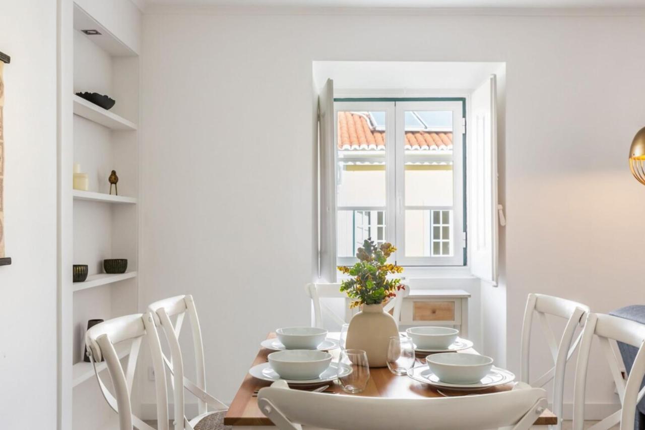Stunning 2 Bedroom Apartment near Belém Lisboa Exterior foto
